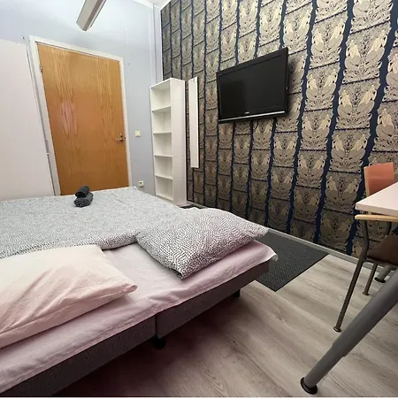 Hostel Hmi Smart Group 233 *